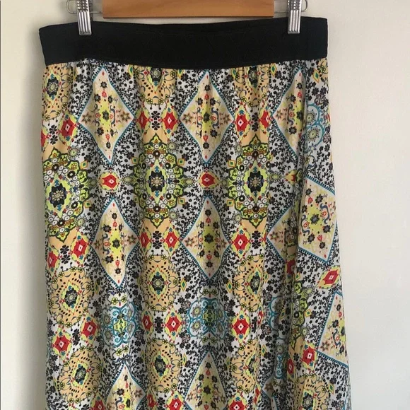 LuLaRoe Colorful Patterned Women's Skirt - Picture 2 of 10